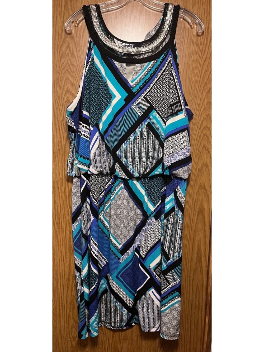 Sandra Darren Geometric Print Sleeveless Dress Size 10W - Chic & Comfy!